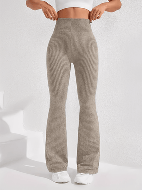 Calça Flare Canelada 3D com Cintura Alta e Efeito Lifting – Juliete