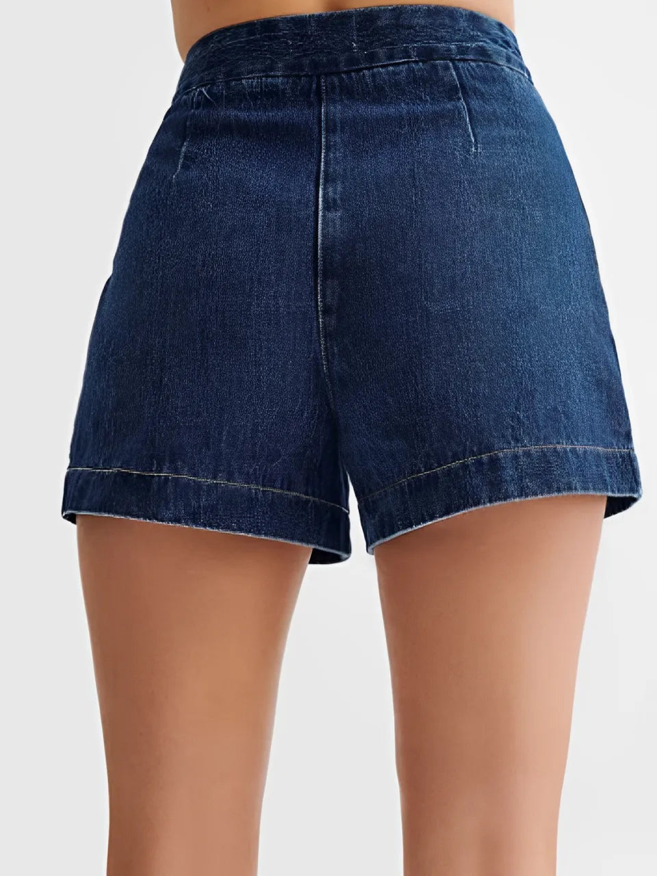 Conjunto Jeans com Colete de Botões e Short de Cintura Alta - Raiza