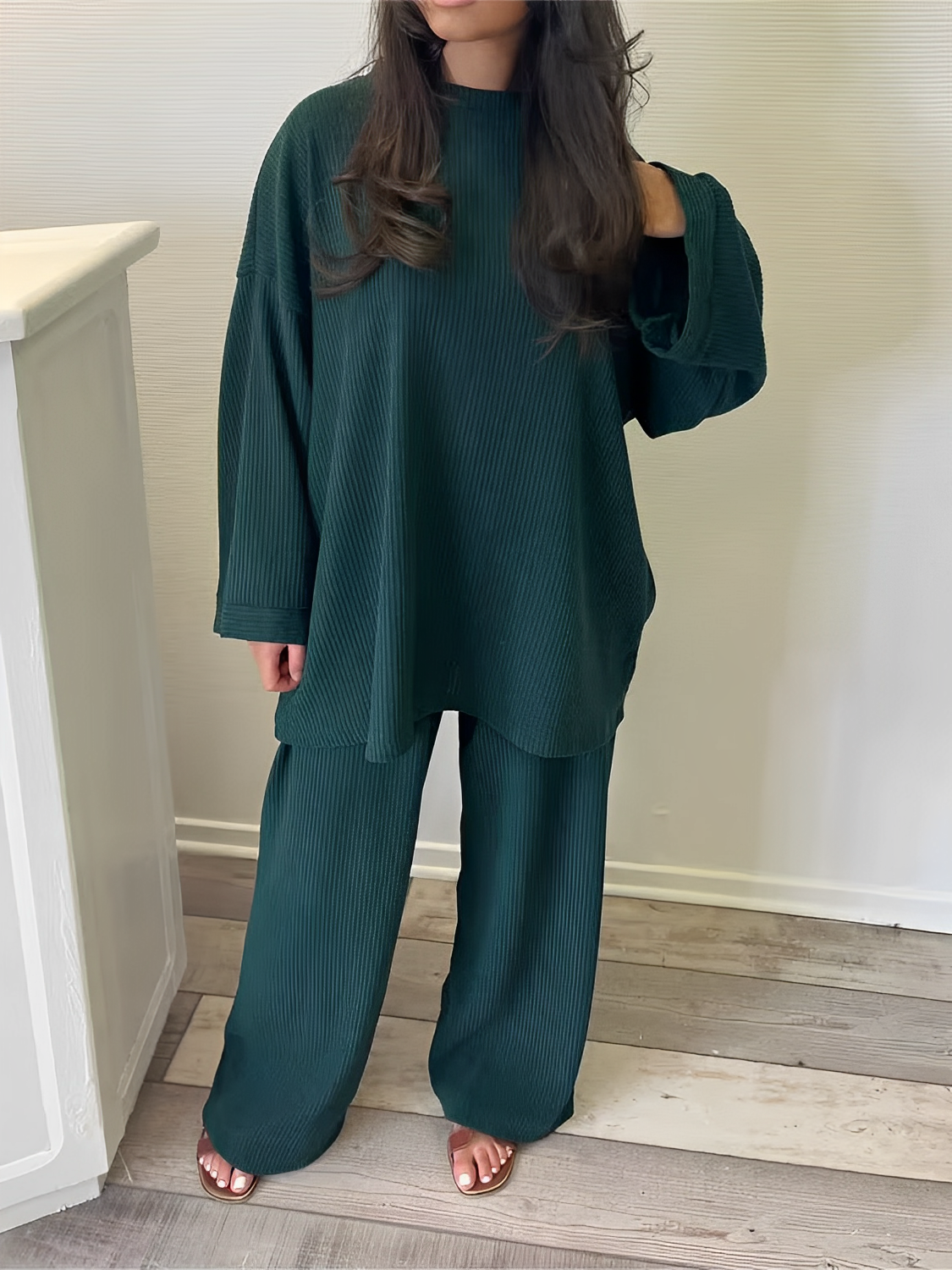 Conjunto Veludo Cotelê Suéter Oversized e Calça Wide Leg – Indira