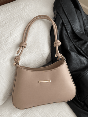 Bolsa Baguete Tiracolo em Couro PU e Alça Ajustável com Nó - Kaylee