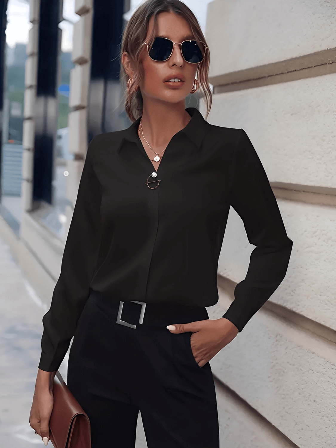 Camisa em Chiffon com Gola Lapela e Broche Perolado - Gladys [FRETE FULL]