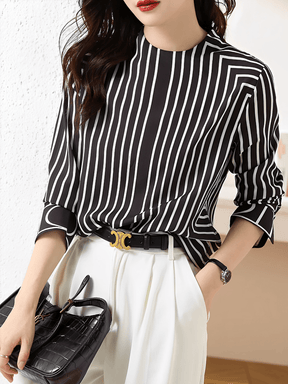 Camisa com Design Geométrico em Listras e Punhos com Botões - Leah