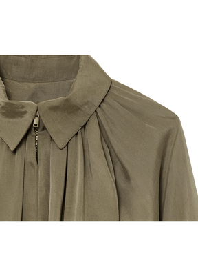 Camisa Acetinada Oversized com Manga Bufante e Zíper Frontal – Milene