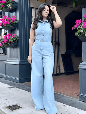 Macacão Jeans Pantalona com Decote Nadador e Bolsos - Jordana