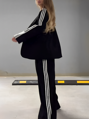 Conjunto Feminino de Alfaiataria Esportiva com Blazer Oversized e Calça com Listras Laterais - Regina [FRETE FULL]