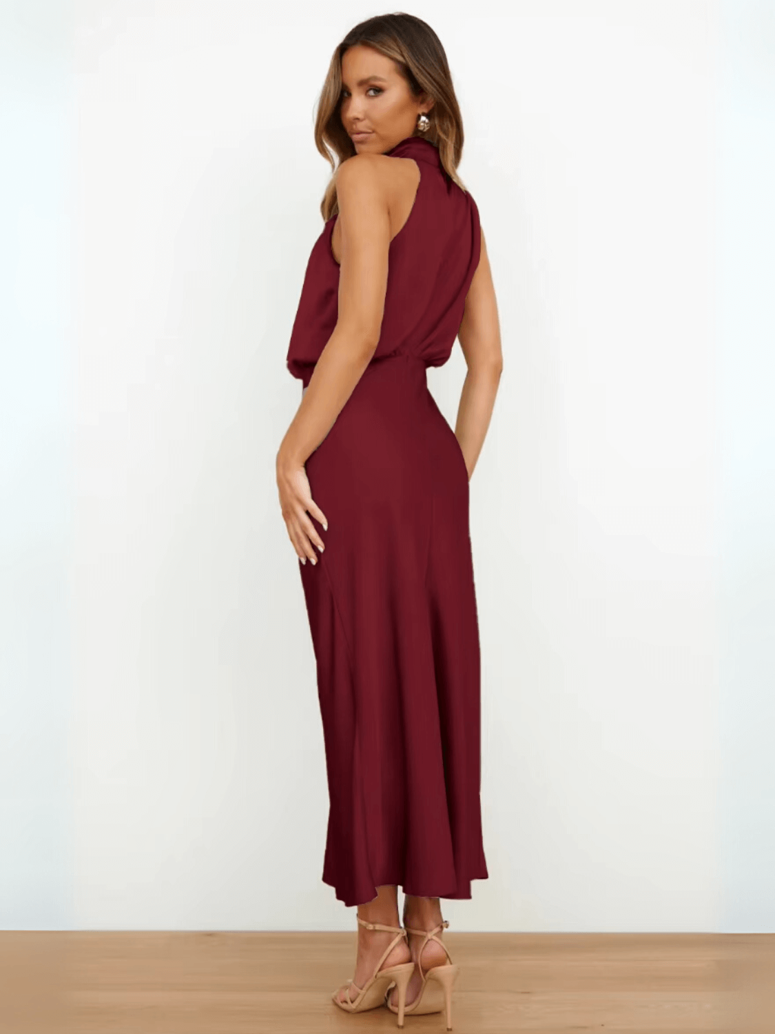 Vestido Midi Acetinado Acinturado com Gola Alta Drapeada Elegante – Rayca [FRETE FULL]