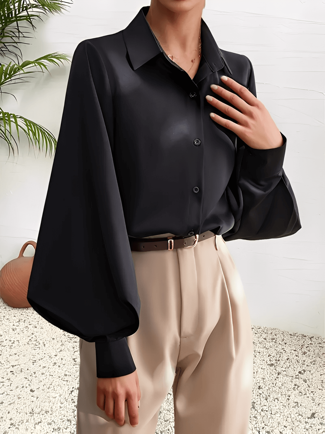 Camisa em Tecido Estruturado com Manga Lanterna e Gola Lapela – Scarllet