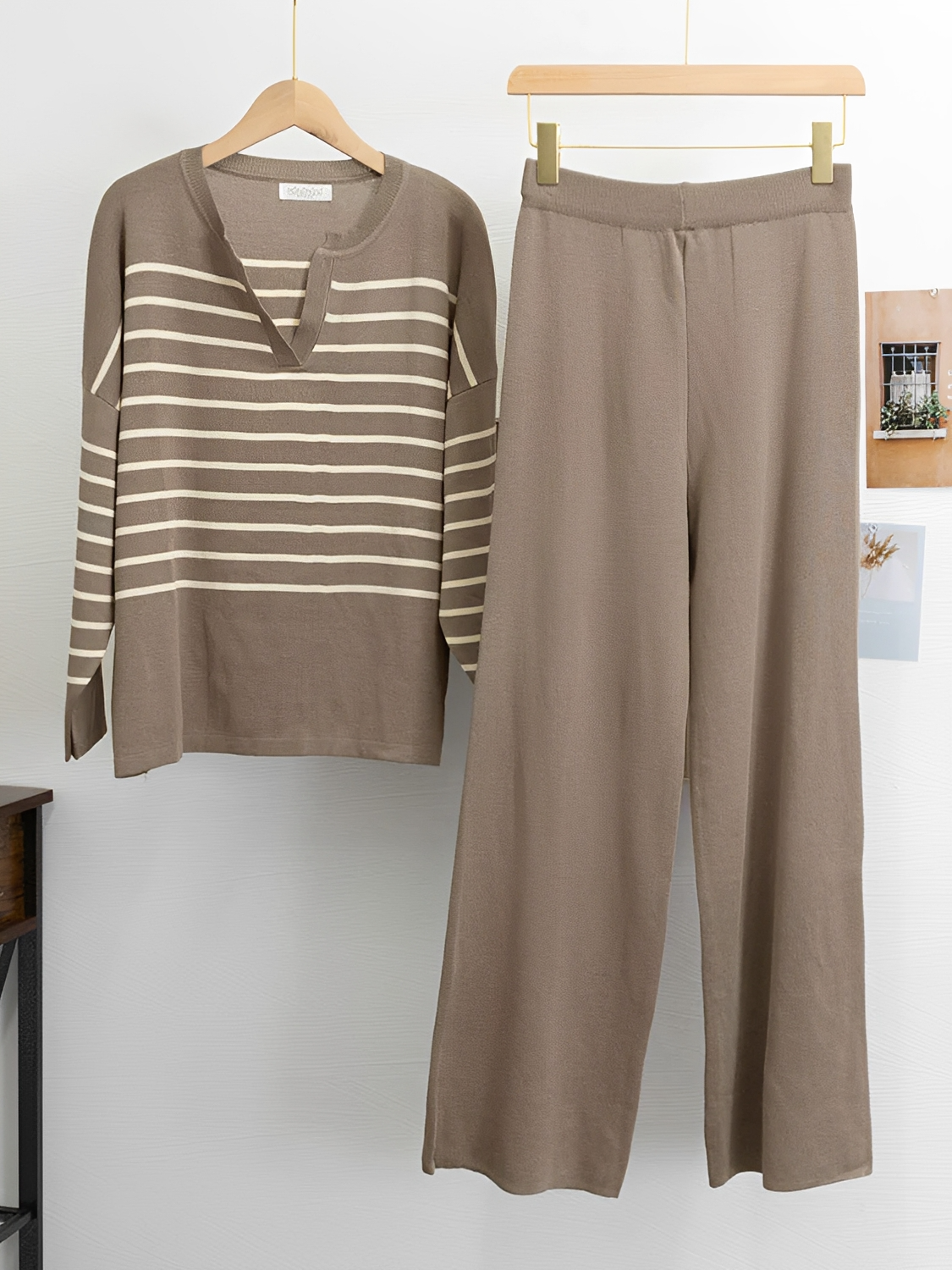 Conjunto em Tricô com Suéter Oversized Listrado e Calça Wide Leg - Caroline