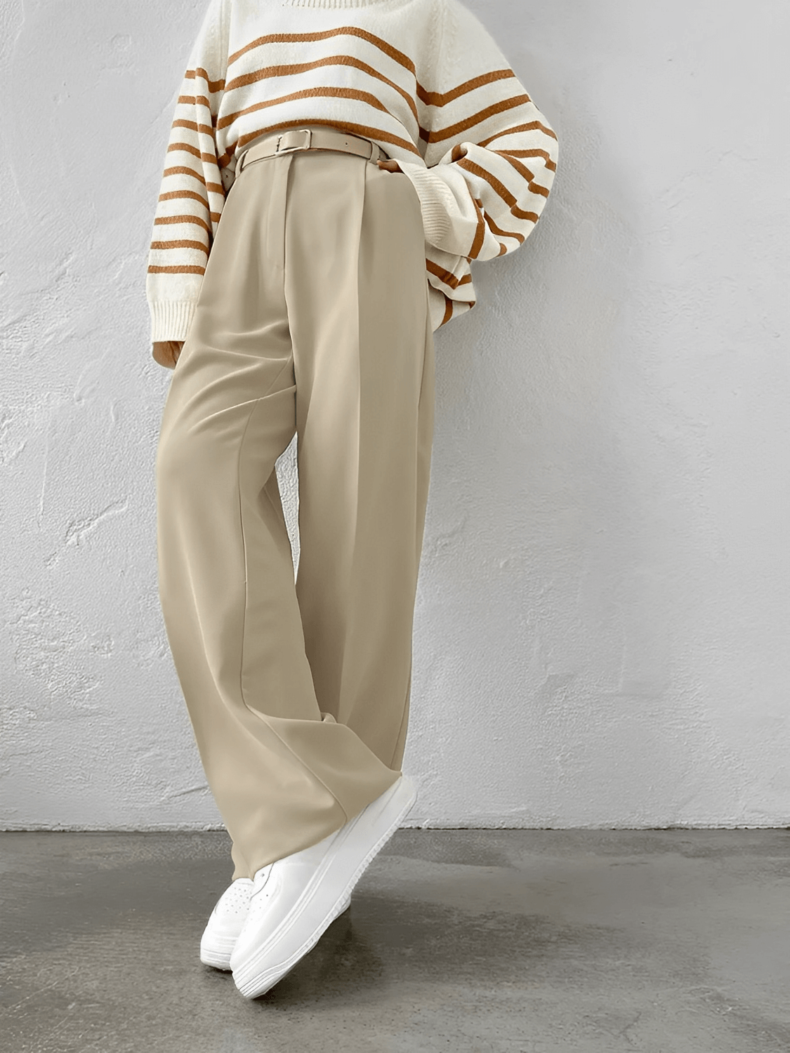 Calça Wide Leg em Alfaiataria Clássica com Cintura Alta e Bolsos – Kate