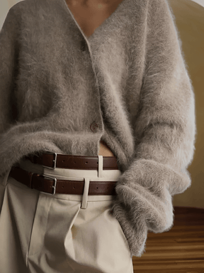 Cardigan em Tricô Peluciado com Decote V e Botões - Isabel