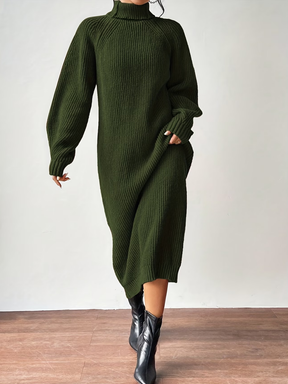 Vestido Suéter Midi em Tricô Canelado com Gola Alta e Mangas Longas - Julieta