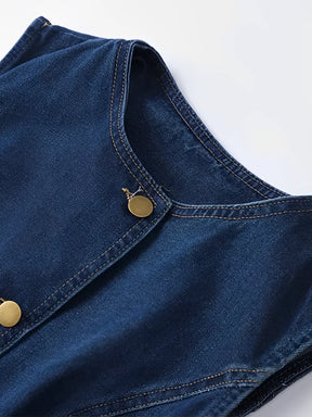 Conjunto Jeans com Colete de Botões e Short de Cintura Alta - Raiza