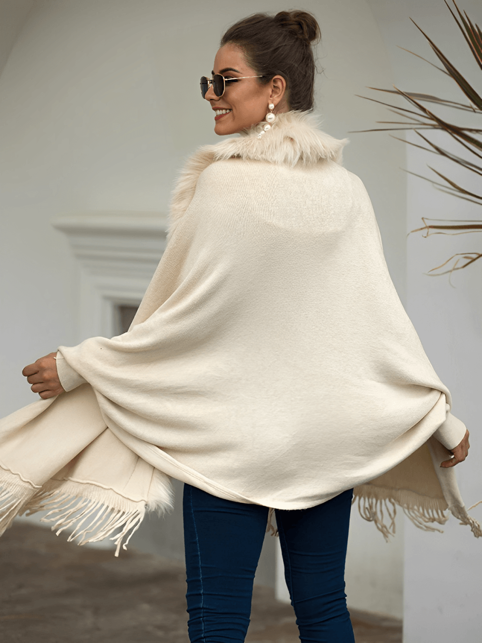 Cardigan de Tricô com Gola Peluciada e Franjas  – Viviane