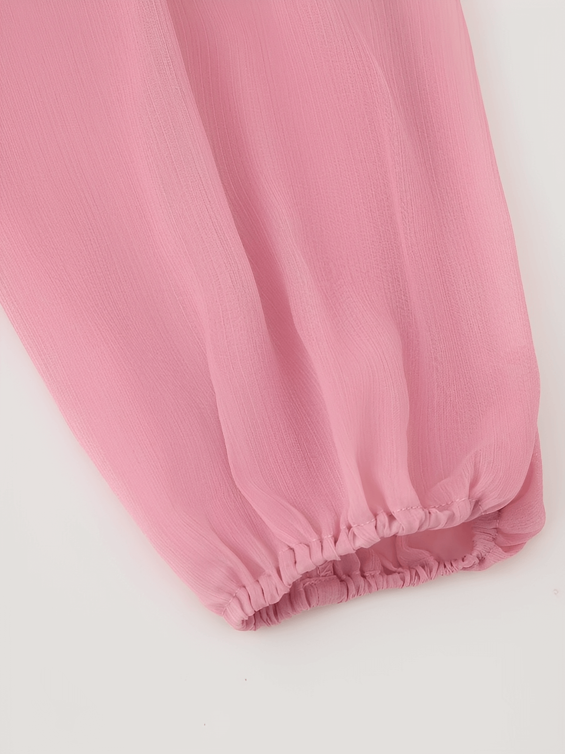 Vestido Longo em Chiffon com Babados Decote em V e Mangas Longas  – Amelie