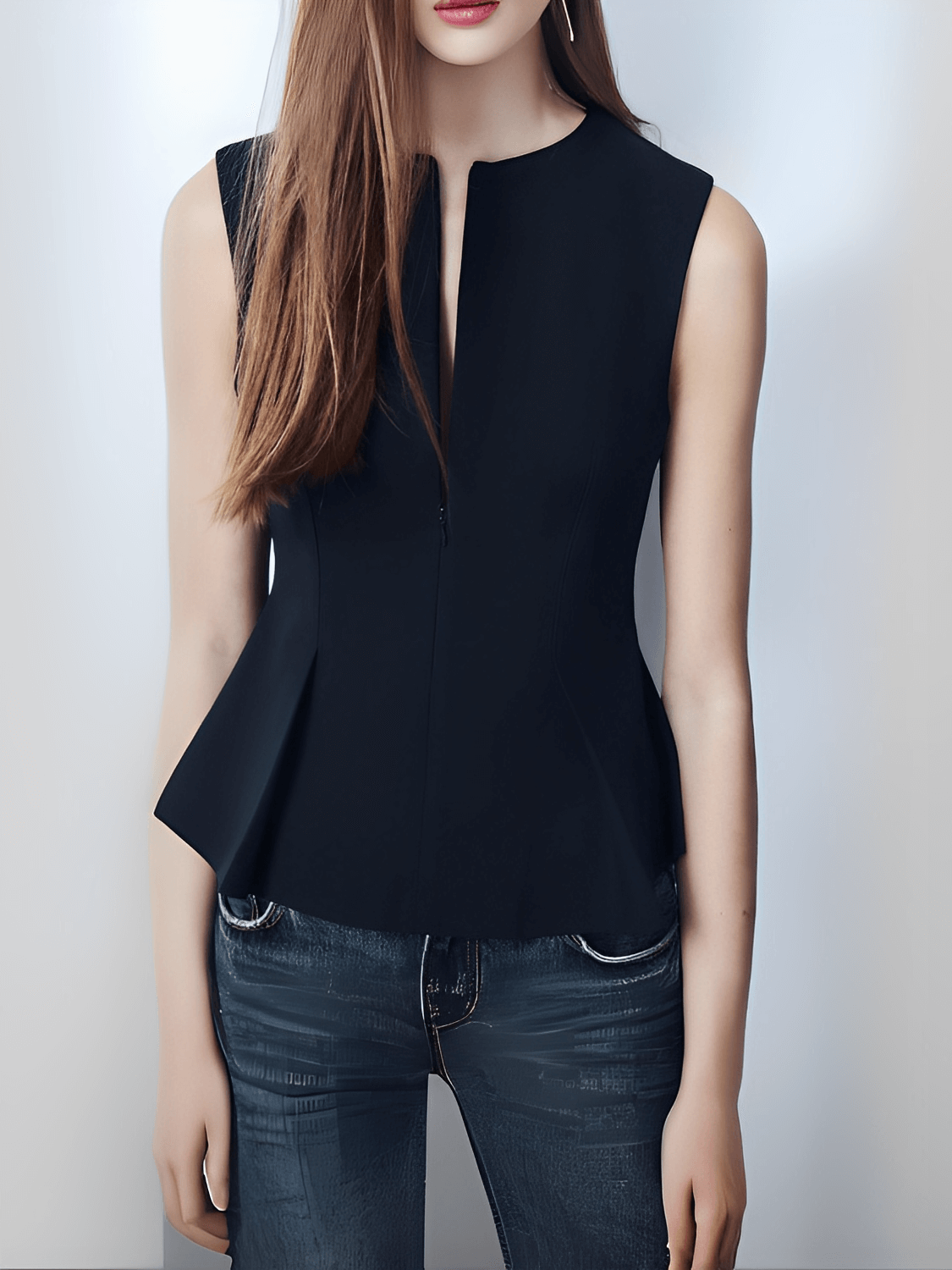 Blusa Feminina Peplum Estruturada com Decote V e Zíper Frontal - Cricia [FRETE FULL]