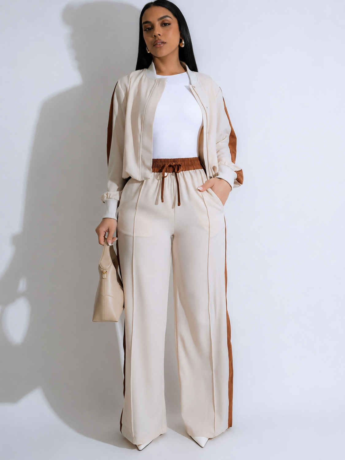 Conjunto Esportivo com Jaqueta Bomber e Calça Wide Leg Ajustável-  Zaia
