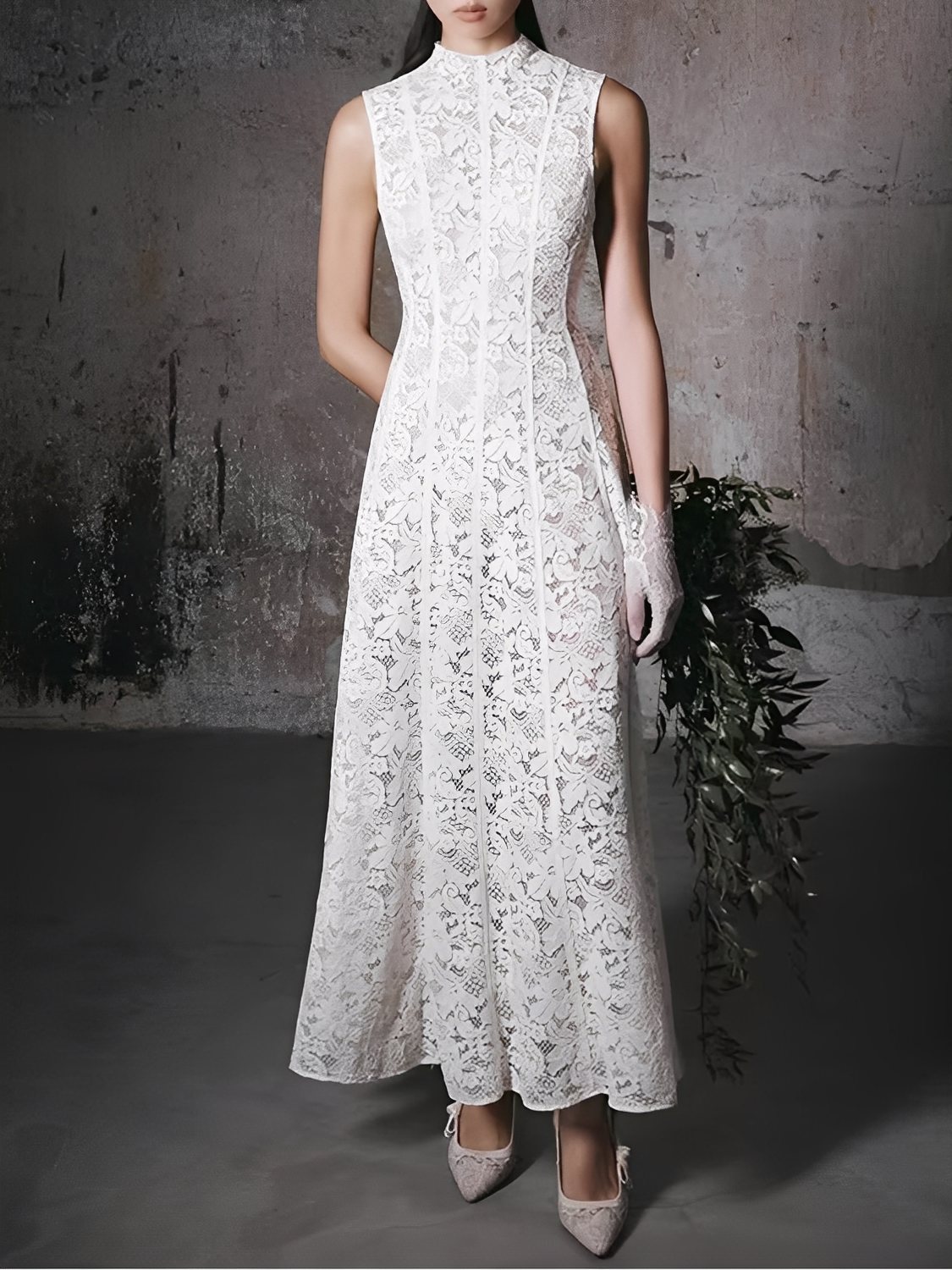 Vestido Midi em Renda Texturizada com Flores Acinturado – Carlota