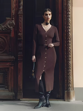 Vestido Midi Canelado Manga Longa com Decote V e Botões Frontais - Iracema