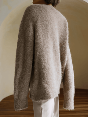 Cardigan em Tricô Peluciado com Decote V e Botões - Isabel