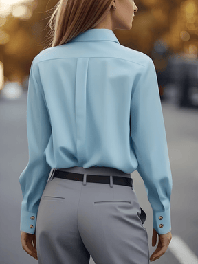 Camisa Semi-Acetinada com Lapela Botões e Punhos Ajustáveis  – Eva