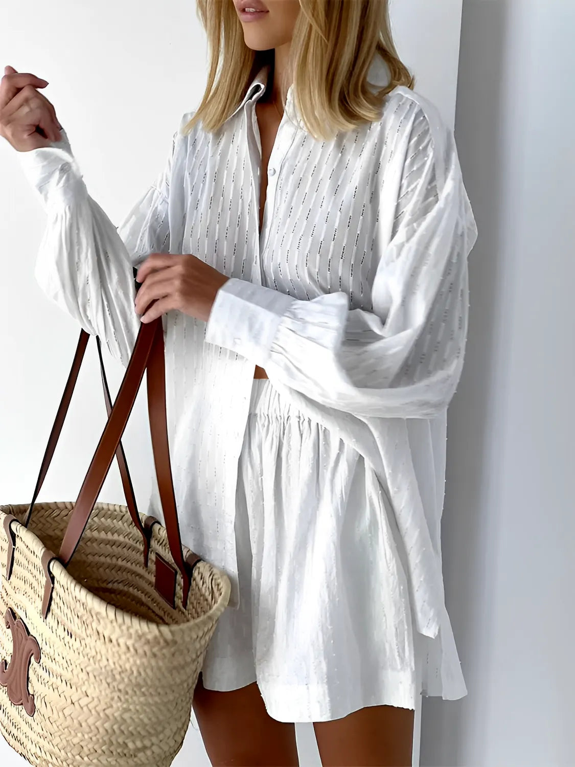 Conjunto de Laise Texturizado Com Camisa e Short Cintura Alta - Cate