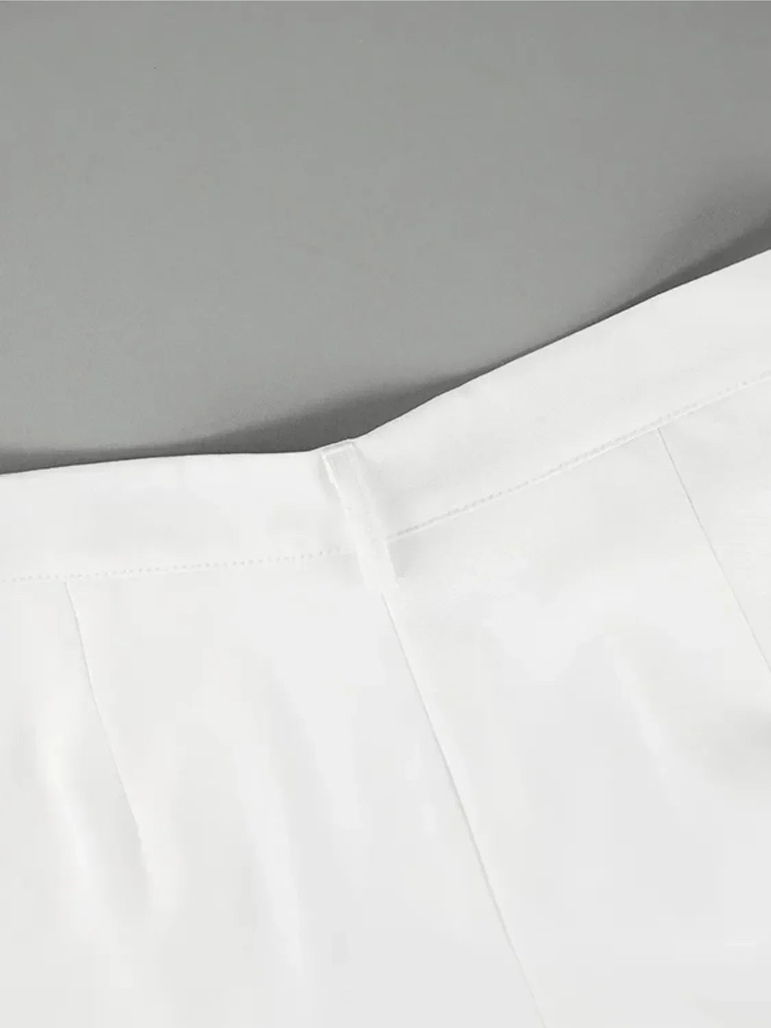 Calça Pantalona Branca Feminina com Cintura Alta Fecho e Zíper – Zoe