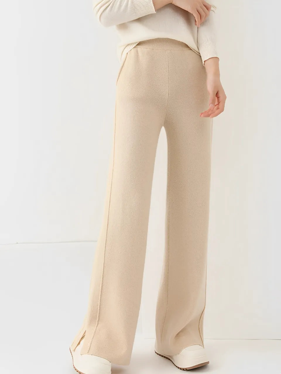 Calça Pantalona Feminina de Lã com Bolsos e Abertura na Barra – Vivian