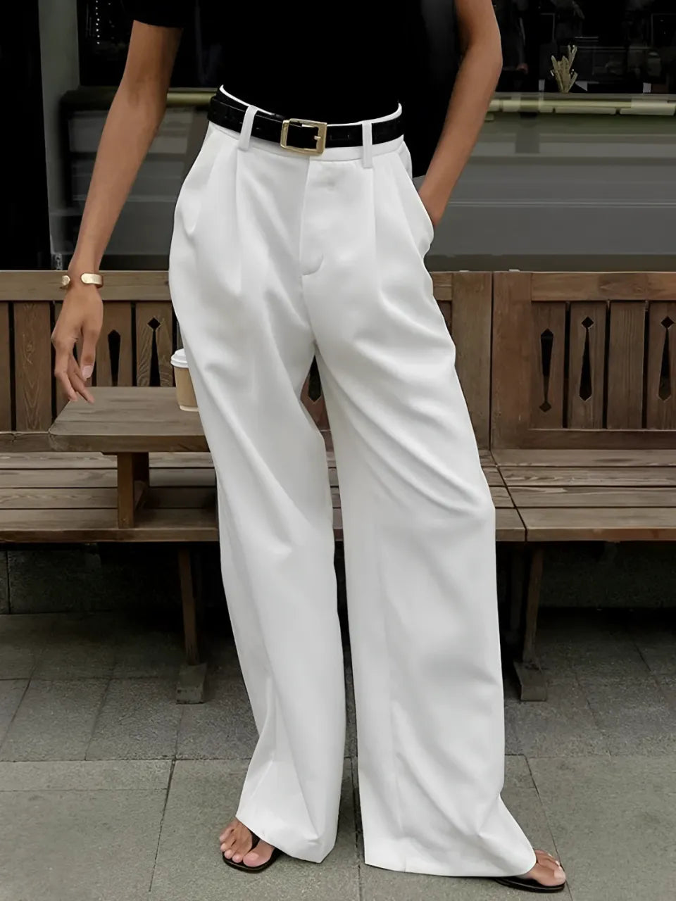 Calça Pantalona Branca Feminina com Cintura Alta Fecho e Zíper – Zoe