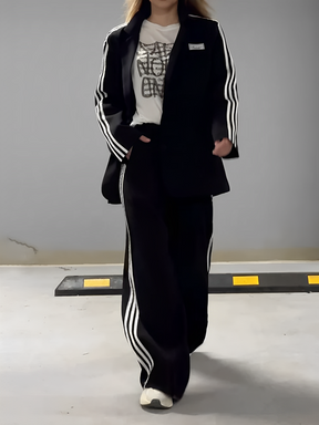 Conjunto Feminino de Alfaiataria Esportiva com Blazer Oversized e Calça com Listras Laterais - Regina [FRETE FULL]