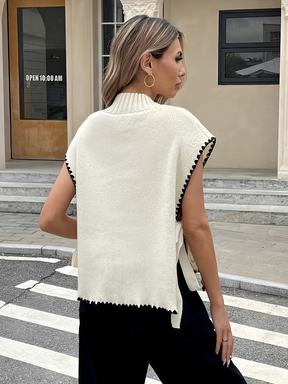 Colete em Tricô Oversized com Gola Alta e Amarração Lateral - Callie