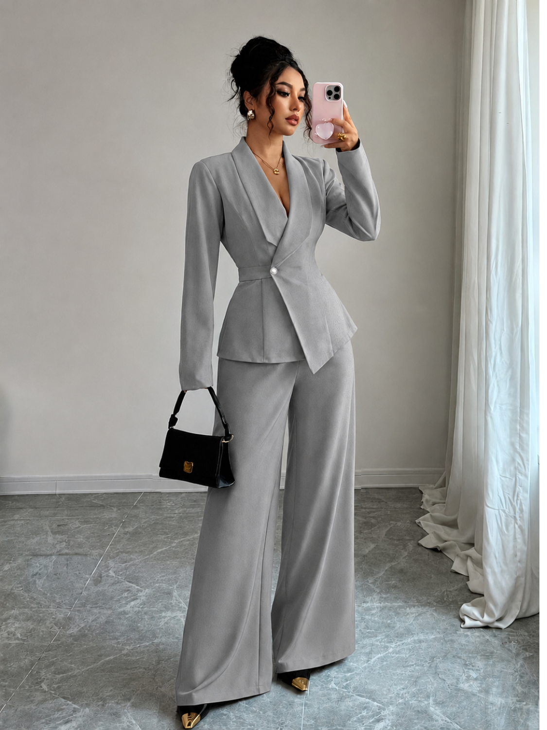 Conjunto Alfaiataria com Blazer Peplum Acinturado e Calça Pantalona - Loreta