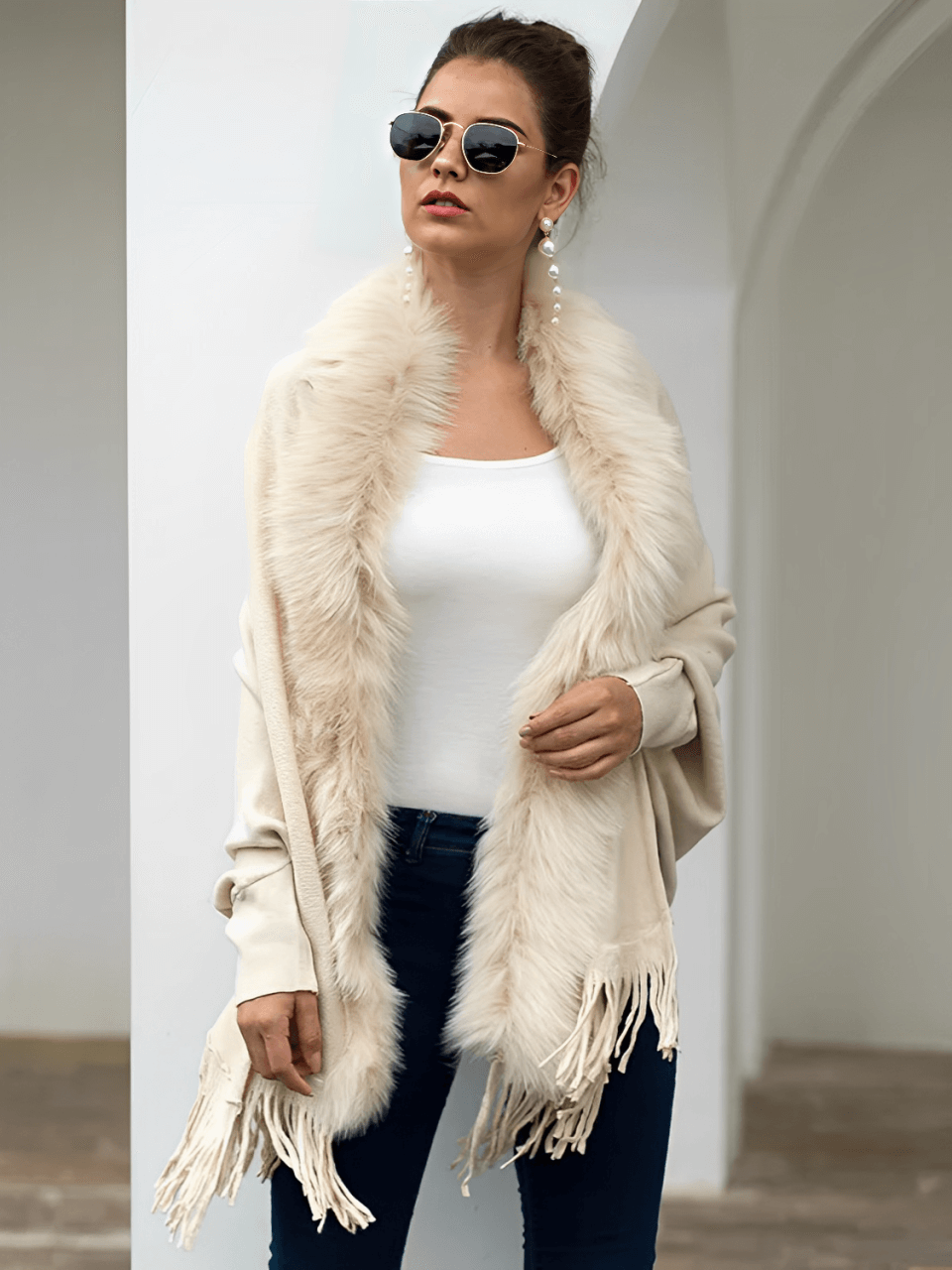 Cardigan de Tricô com Gola Peluciada e Franjas  – Viviane