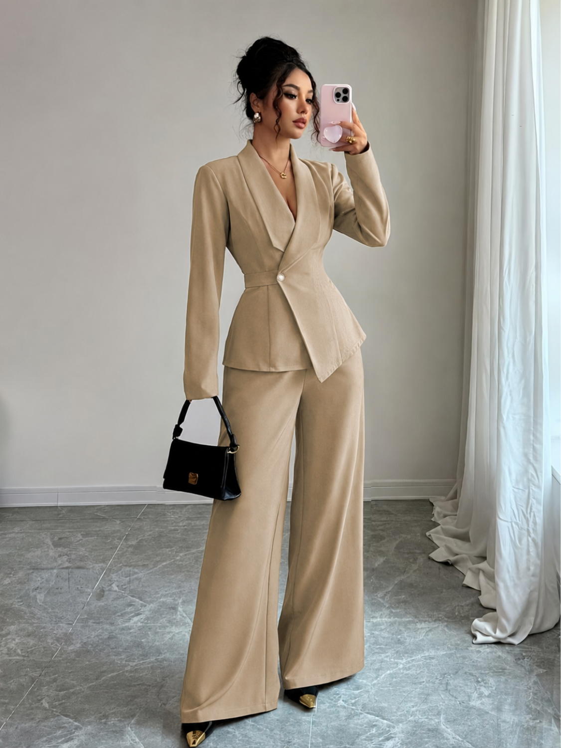 Conjunto Alfaiataria com Blazer Peplum Acinturado e Calça Pantalona - Loreta