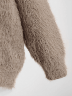Cardigan em Tricô Peluciado com Decote V e Botões - Isabel