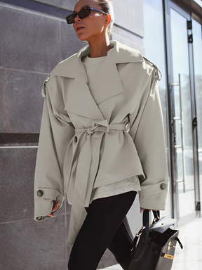 Casaco Trench Oversized com Faixa Ajustável e Lapelas Assimétricas - Jenie