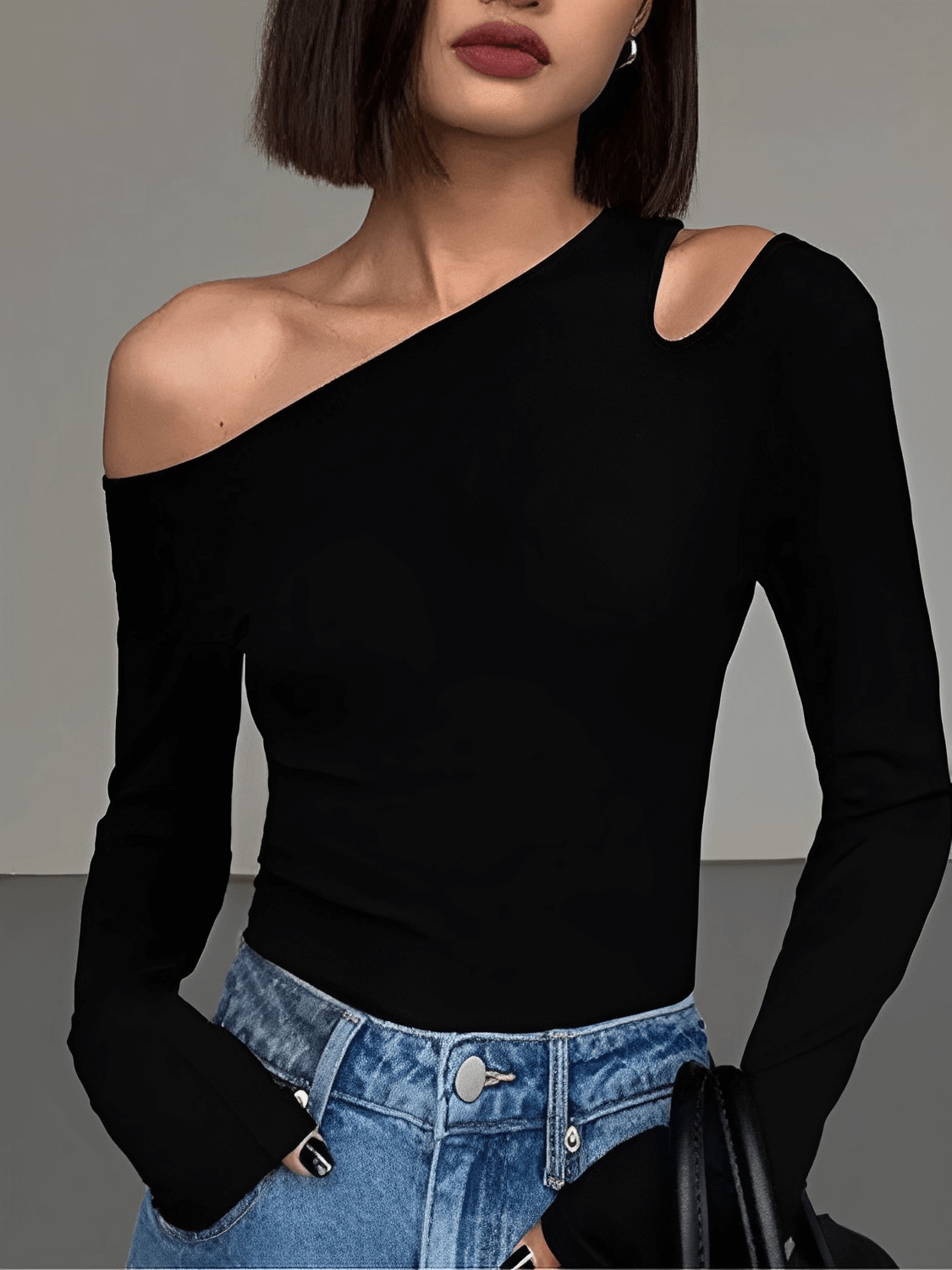 Blusa Canelada de Manga Longa Com Decote Assimétrico - Lohany