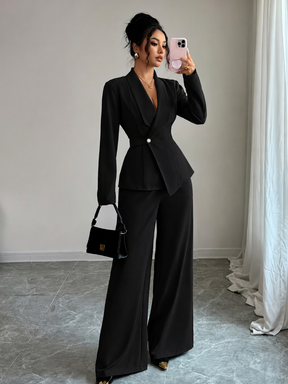 Conjunto Alfaiataria com Blazer Peplum Acinturado e Calça Pantalona - Loreta