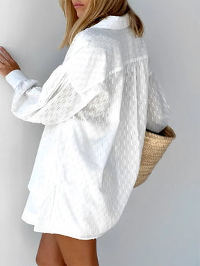 Conjunto de Laise Texturizado Com Camisa e Short Cintura Alta - Cate