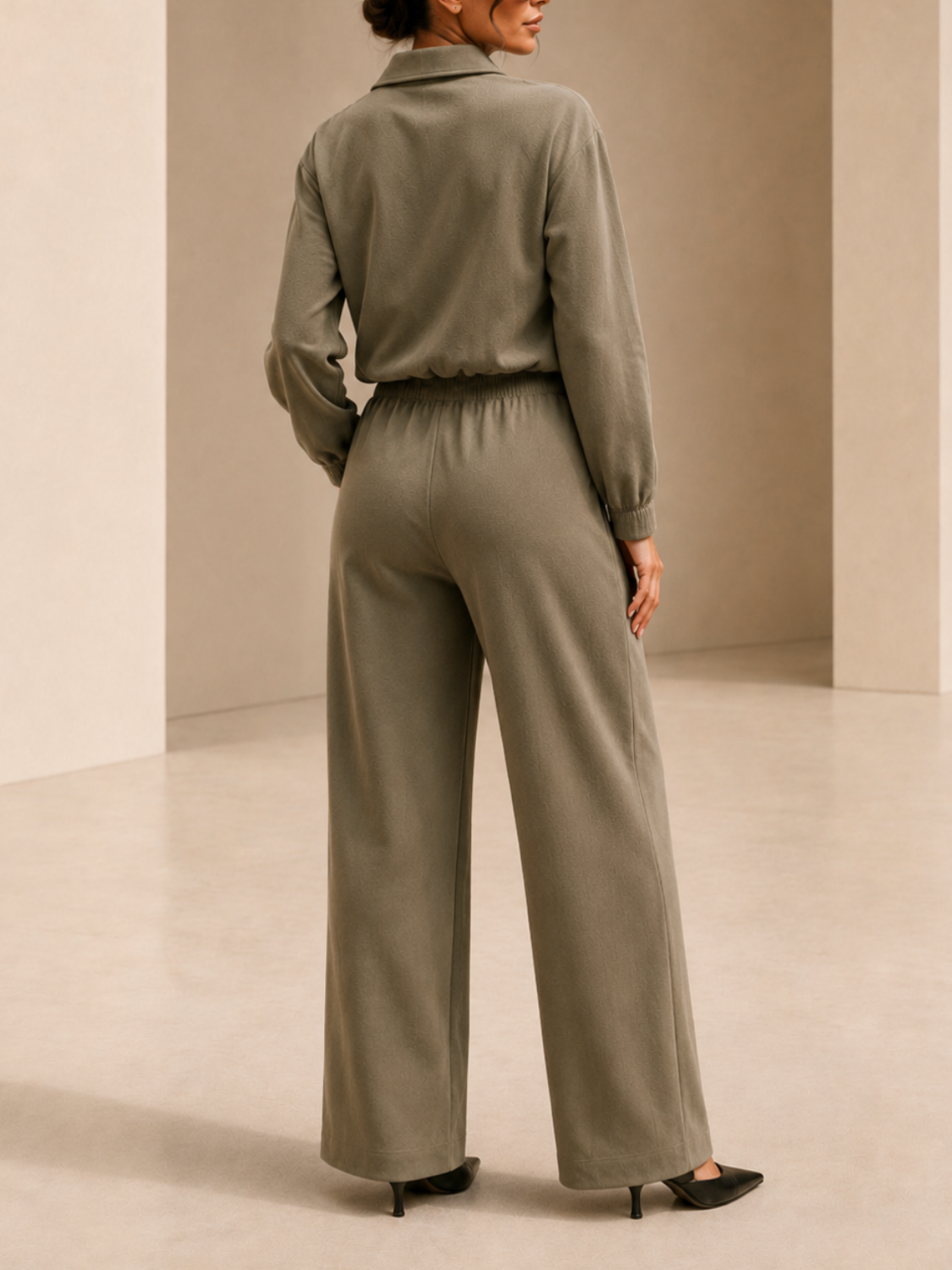 Conjunto em Sarja com Jaqueta Cropped Franzida e Calça Wide Leg - Yoná