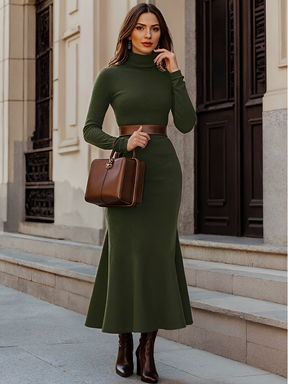 Vestido Maxi Modelagem Evasê com Gola Alta e Manga Longa – Thamara