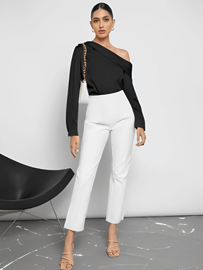 Blusa Acetinada Decote Assimétrico e Punhos com Botão – Diná