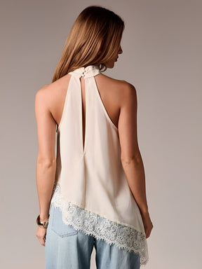 Blusa Halter Acetinada com Barra Assimétrica em Renda Delicada – Ximena