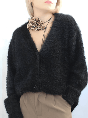 Cardigan em Tricô Peluciado com Decote V e Botões - Isabel