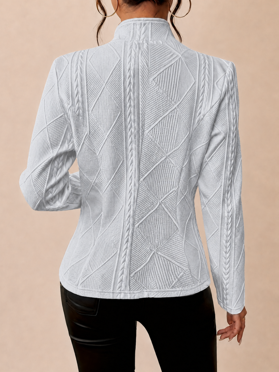 Casaco Estruturado em Jacquard com Textura Relevo e Botões - Francesca