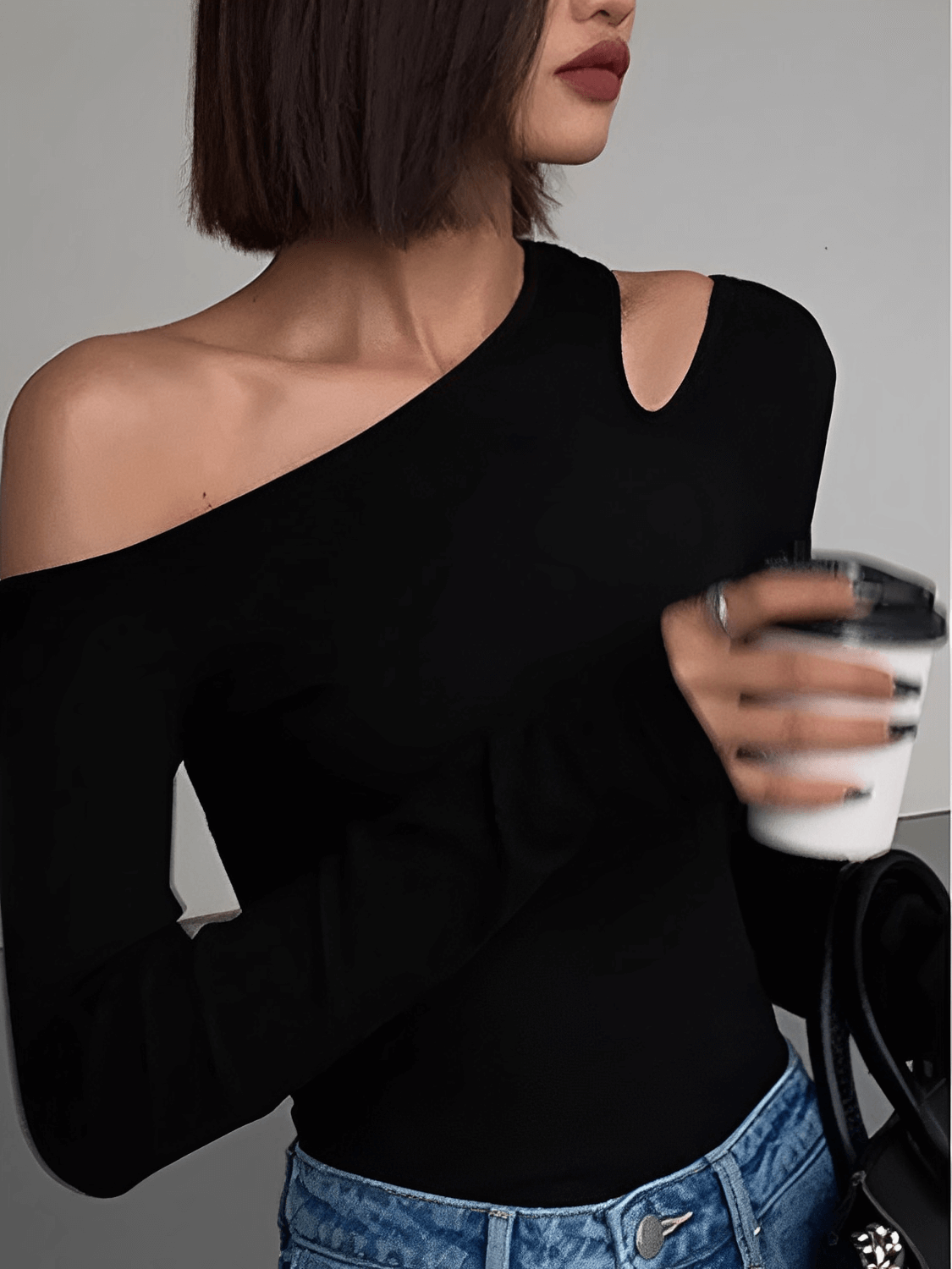Blusa Canelada de Manga Longa Com Decote Assimétrico - Lohany