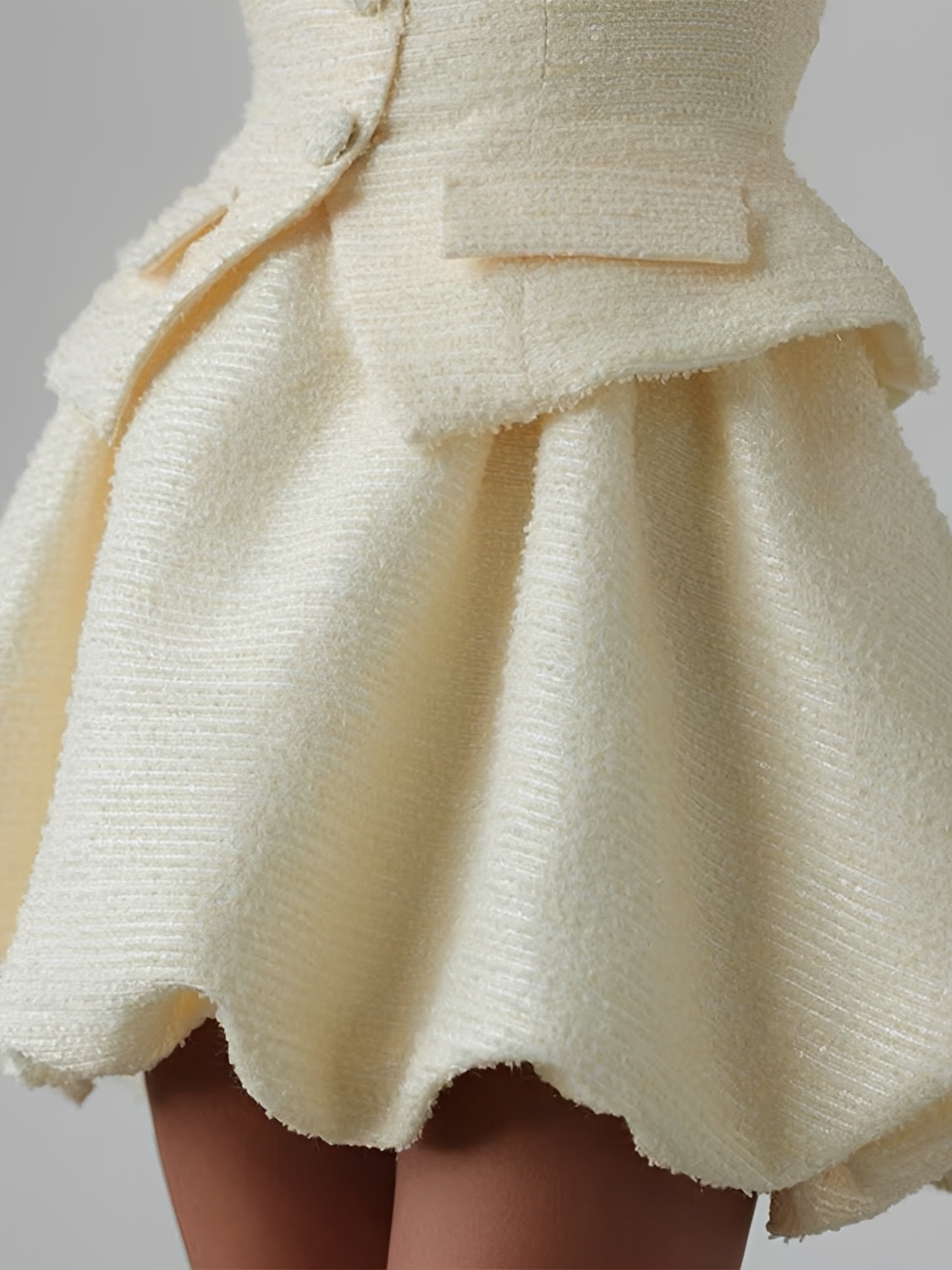 Conjunto em Tweed Blusa Manga Bufante Estruturada e Saia Balonê –  Nari