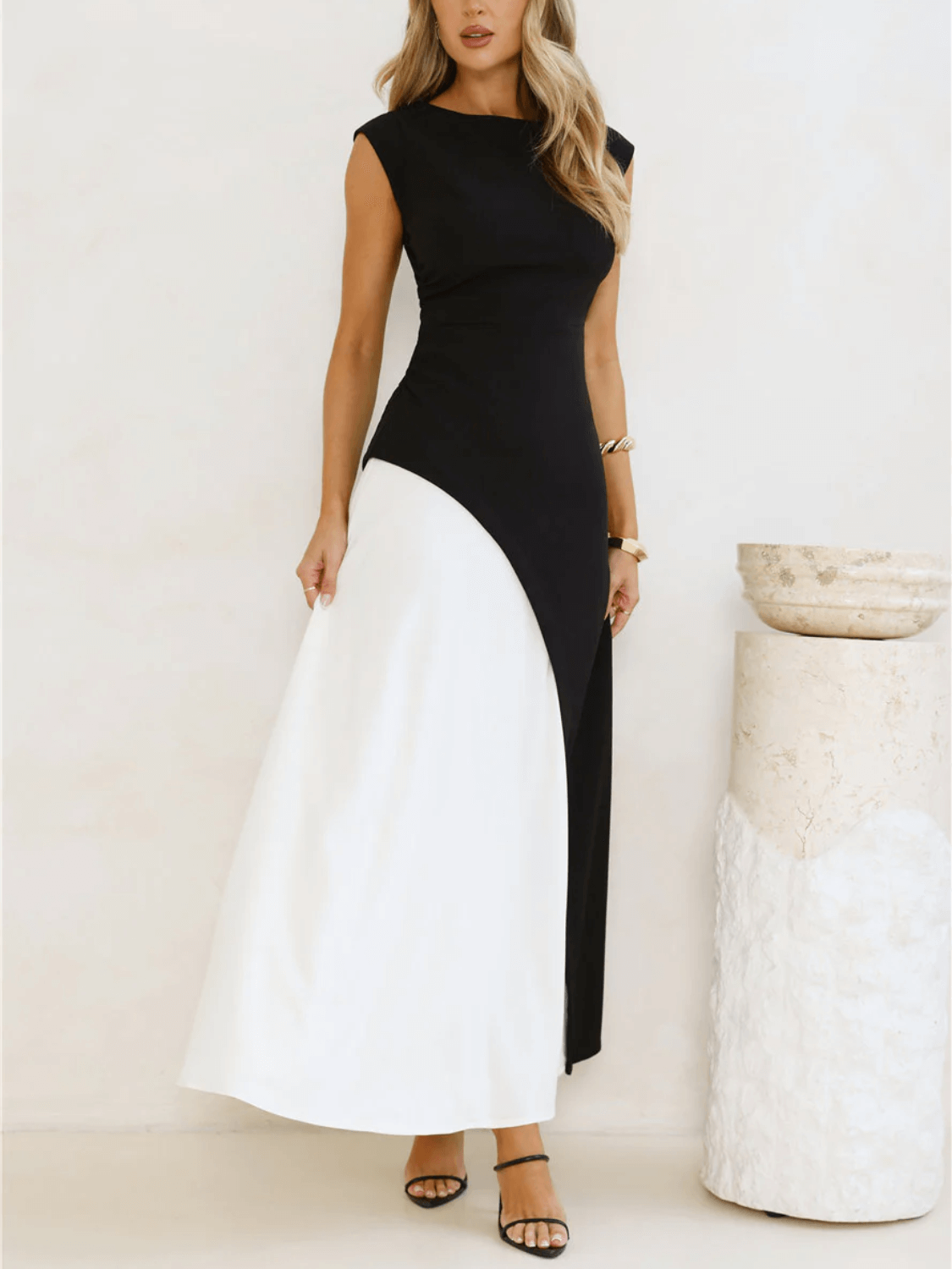 Vestido Longo Sem Mangas com Design Bicolor Diagonal Elegante - Alane [FRETE FULL]