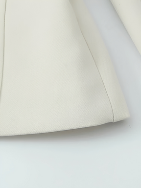 Conjunto em Alfaiataria com Casaco Acinturado e Calça Flare - Ariadne
