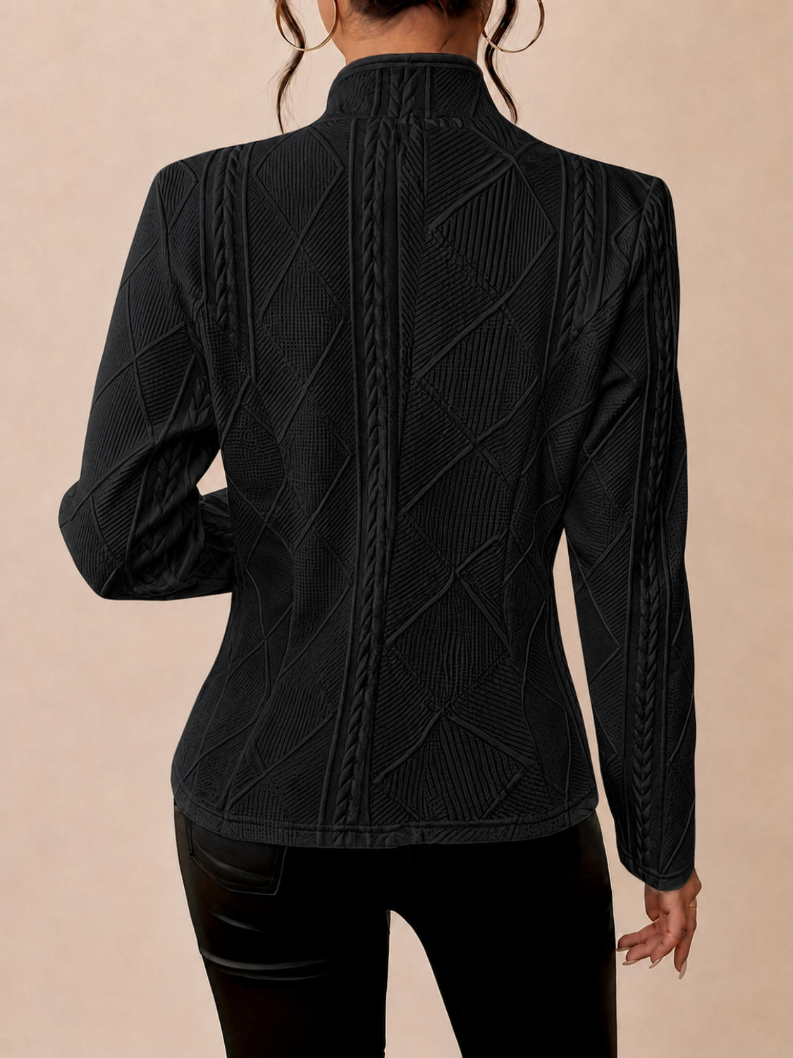 Casaco Estruturado em Jacquard com Textura Relevo e Botões - Francesca