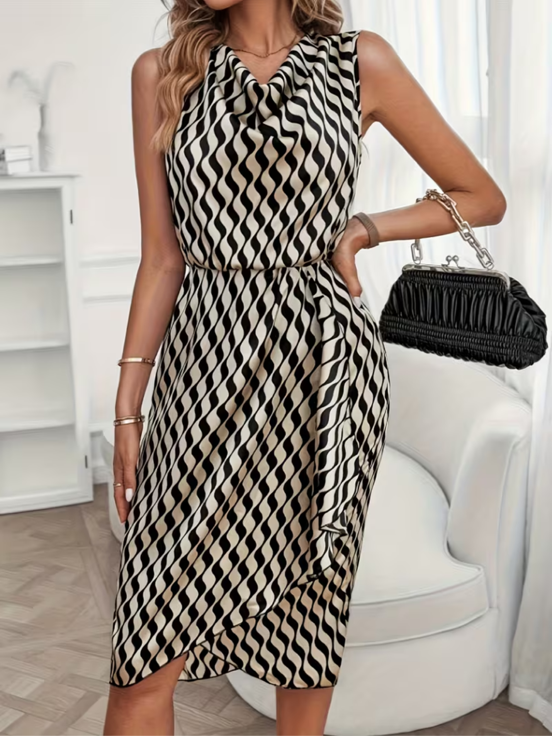 Vestido Midi Acetinado Estampado Assimétrico com Gola Solta – Maryam